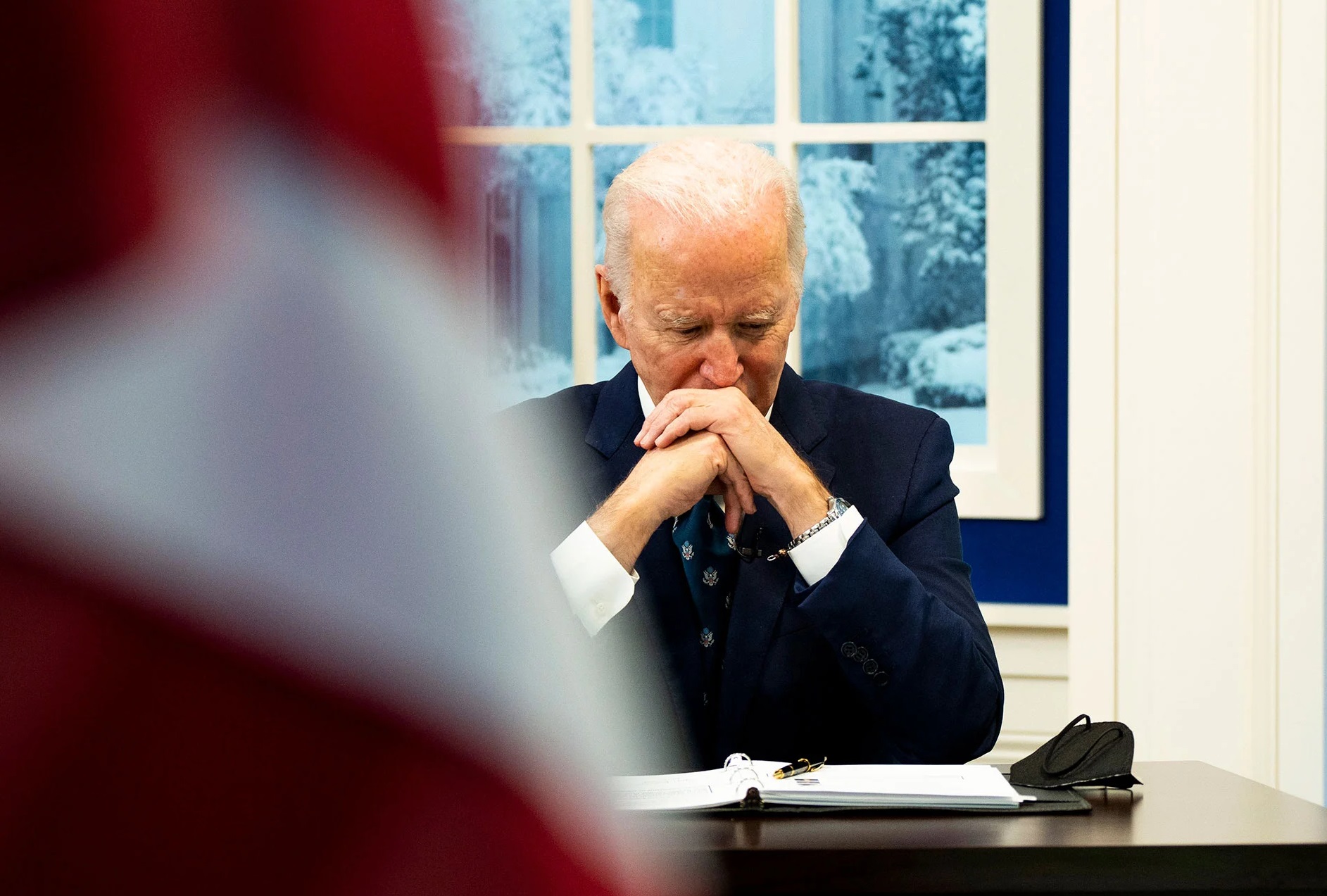 Drop in shares prices raises a concern for Joe Biden, that leads to hold a meeting.jpg